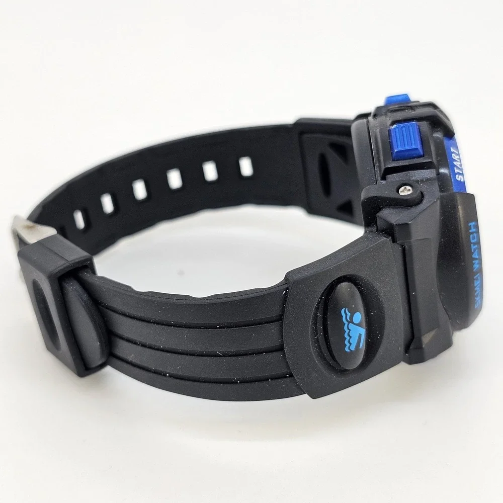 Men's Digital Sport Watch 44MM Black Plastic Bands Day Date New‎ Battery